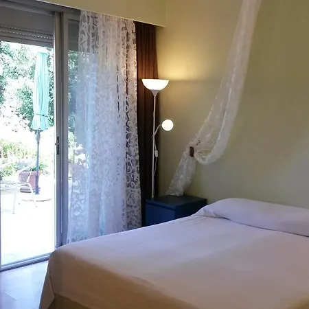 Caza Sereyna Bed & Breakfast Avignon